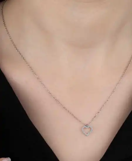 Swarovski Taşlı Gümüş Kalp Bayan Kolye