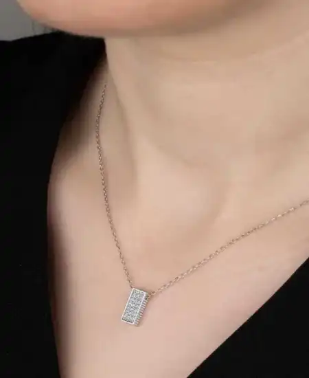 Swarovski Taşlı Gümüş Sırataş Bayan Kolye
