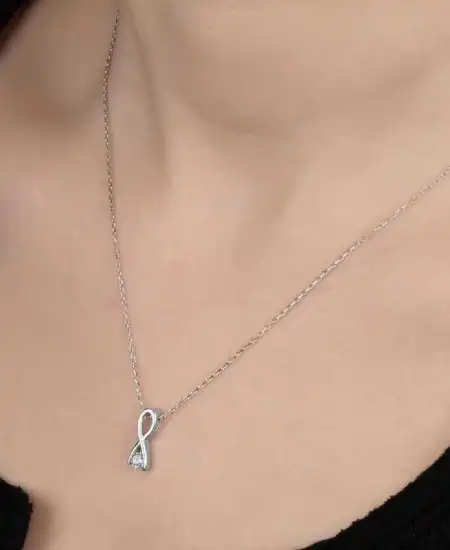 Swarovski Taşlı Gümüş Sonsuzluk Bayan Kolye