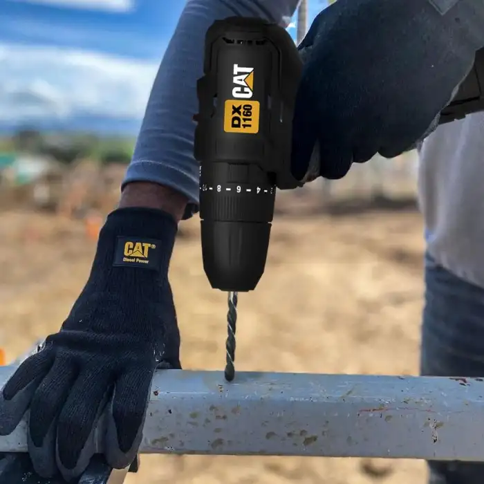 CAT DX1160 12Volt/2.0Ah Li-ion Çift Akülü Kömürsüz Profesyonel Şarjlı Darbeli Matkap + DA01901 32 Parça Aksesuar Seti