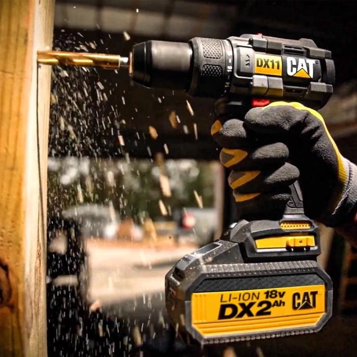 CAT DX11 18Volt/2.0Ah Li-ion Çift Akülü Kömürsüz Profesyonel Şarjlı Matkap