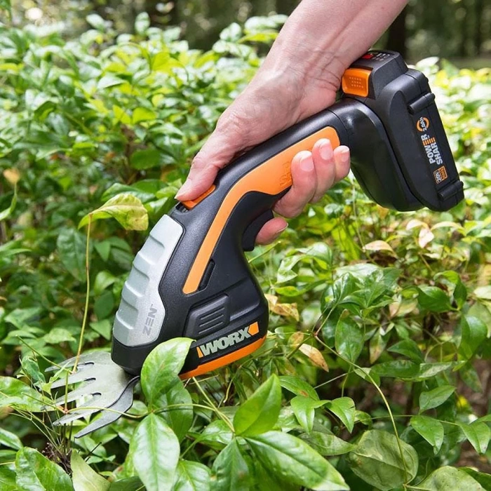 WORX WG801E 20Volt 2.0Ah. Li-ion Şarjlı Profesyonel Avuç İçi Çim Kesme, Çit Budama