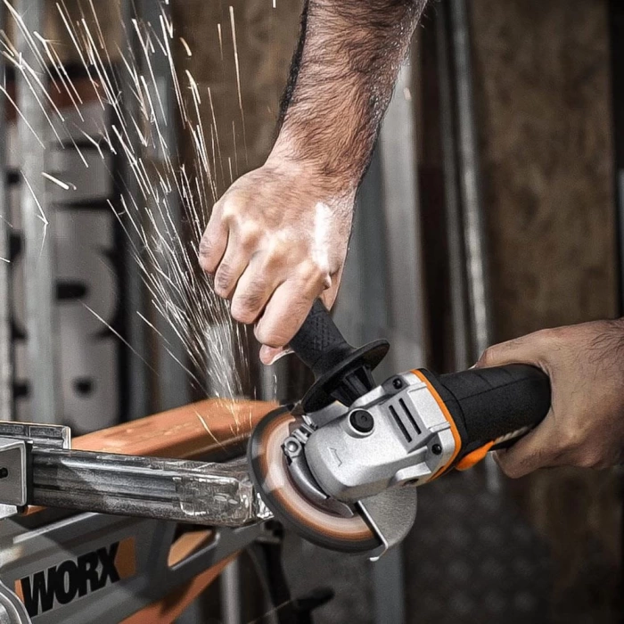 WORX WX800 20Volt 2.0 Ah. Li-ion Çift Akülü 115mm Profesyonel Şarjlı Avuç Taşlama