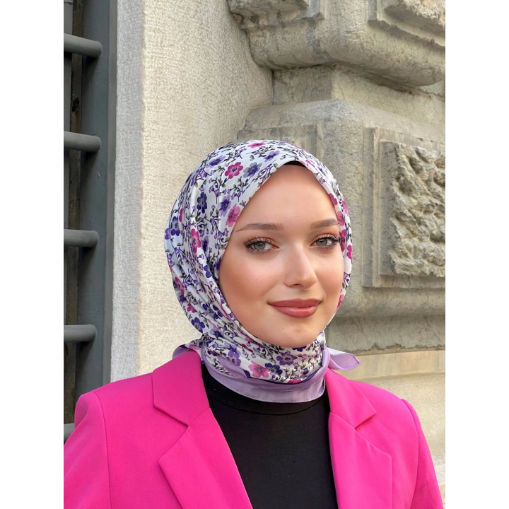 İpek Butik Çiçek Desenli Eşarp