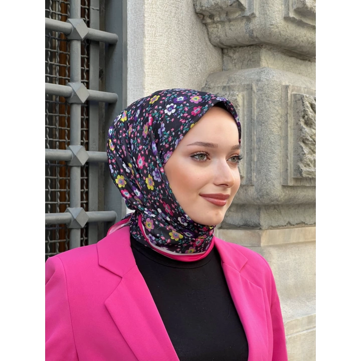 İpek Butik Çiçek Desenli Eşarp