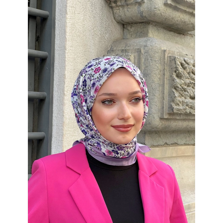 İpek Butik Çiçek Desenli Eşarp