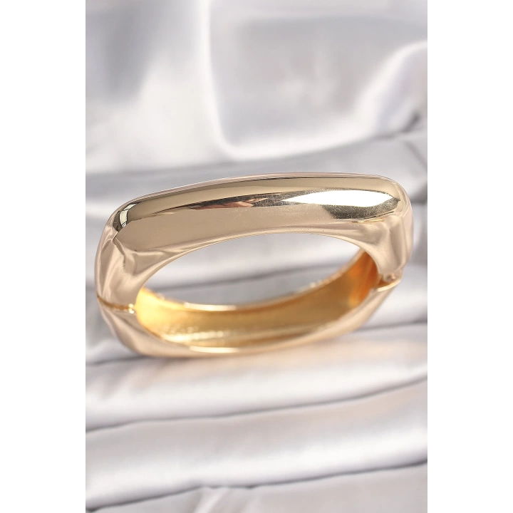 Pirinç Gold Renk Kare Model Kadın Kelpeçe - TJ-BB6860