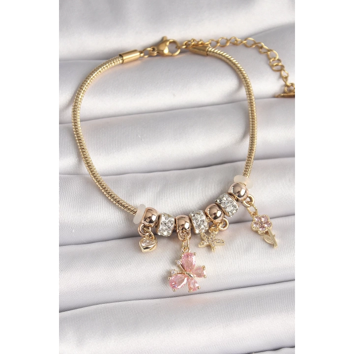 Pirinç Gold Renk Sallantı Pembe Zirkon Taşlı Kelebek Figür Çiçek Detay Charm Kadın Bileklik - TJ-BB6932