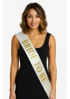 Beyaz Saten Üzerine Kalın Altın Yazılı Bride To Be Kuşağı