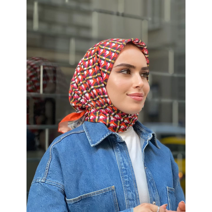 İpek Butik Geometrik Desenli Eşarp