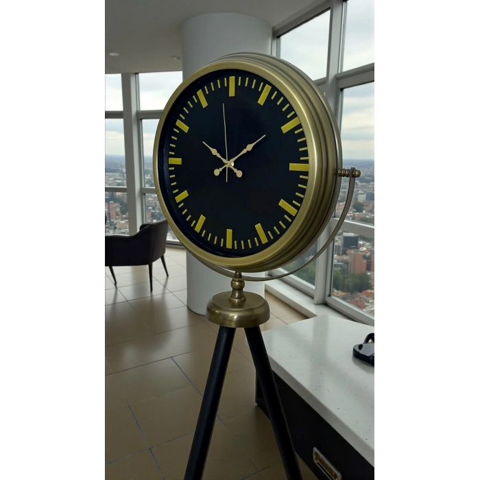 Nostalji Şık Tasarım Tripod Ayaklı Saat