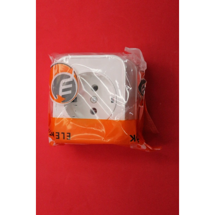 Merve Sıva Üstü Kare Topraklı Priz