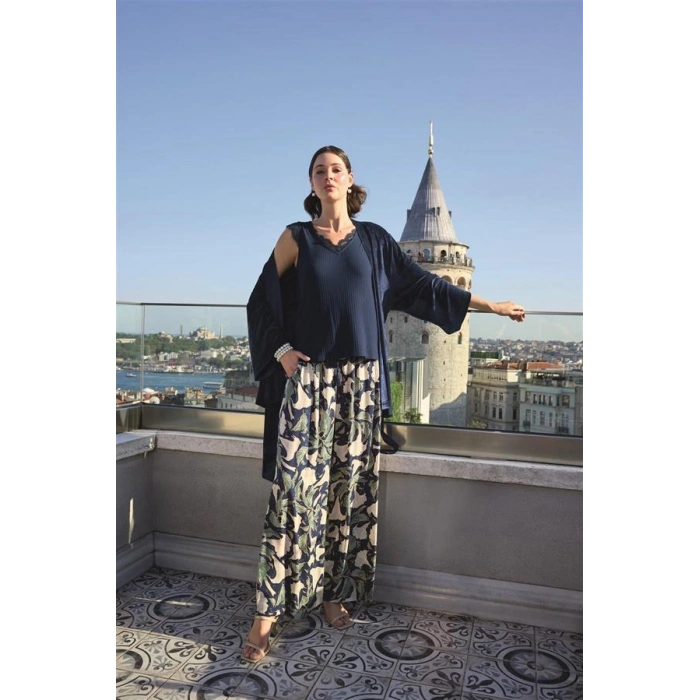 Will Like Yaprak Desenli ve Dantelli 3lü Pijama Takımı