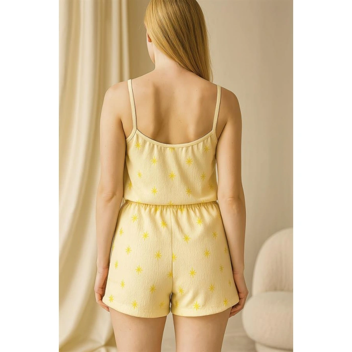 Will Like Sarı Üstüne Desenli Askılı Şortlu Pijama Takımı