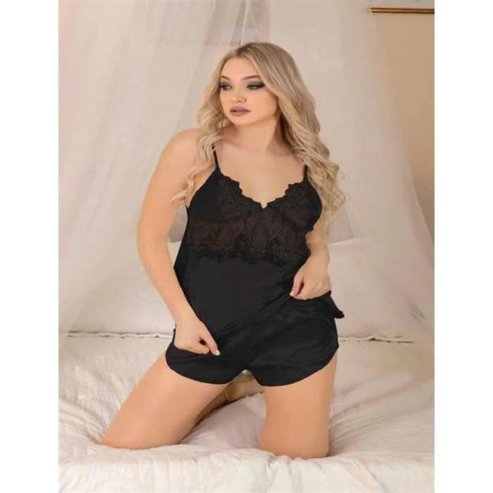 Will Like Siyah Dantel İşlemeli İnce Askılı Saten Şortlu Takım