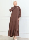 Broş Detaylı Karin Elbise Kahve