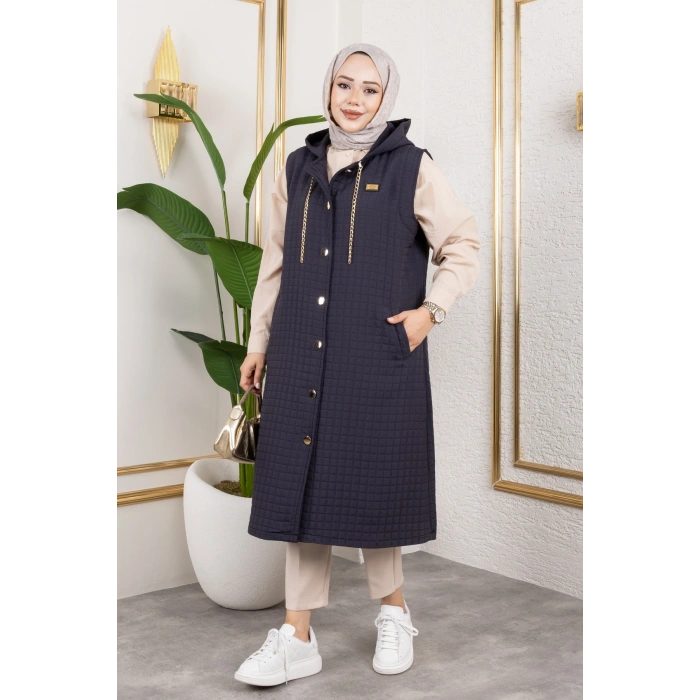 Arma Detaylı Kapüşonlu Kapitone Füme Yelek