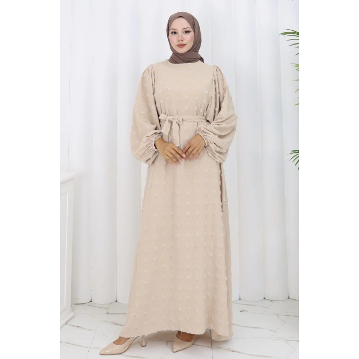 Ponpon Detaylı Kuşaklı Elbise Bej