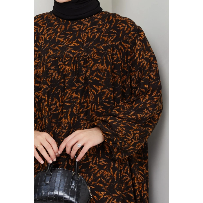 Şık ve Rahat Robalı Büyük Beden Viskon Anne Elbisesi Turuncu