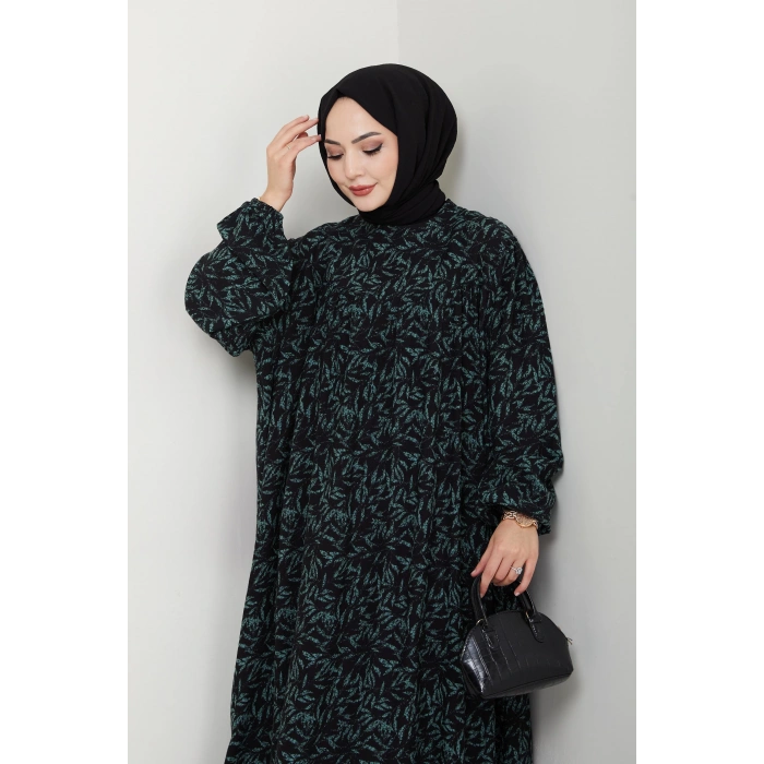 Şık ve Rahat Robalı Büyük Beden Viskon Anne Elbisesi Yeşil