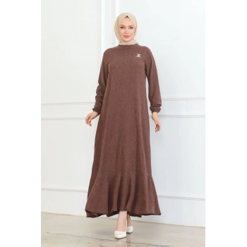 Broş Detaylı Karin Elbise Kahve