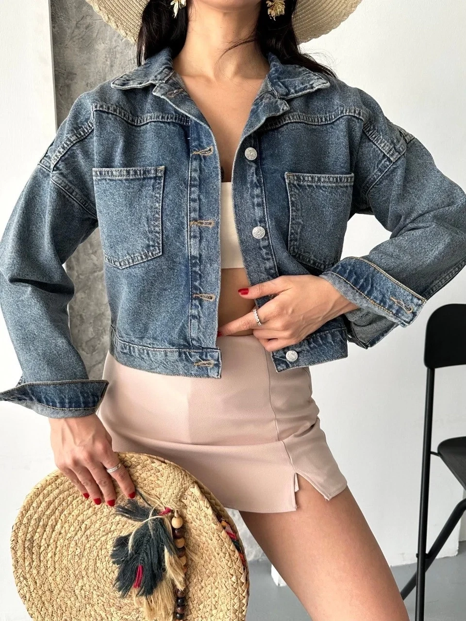 Çift cepli kol katlamalı kar yıkama crop kot ceket kahve tint