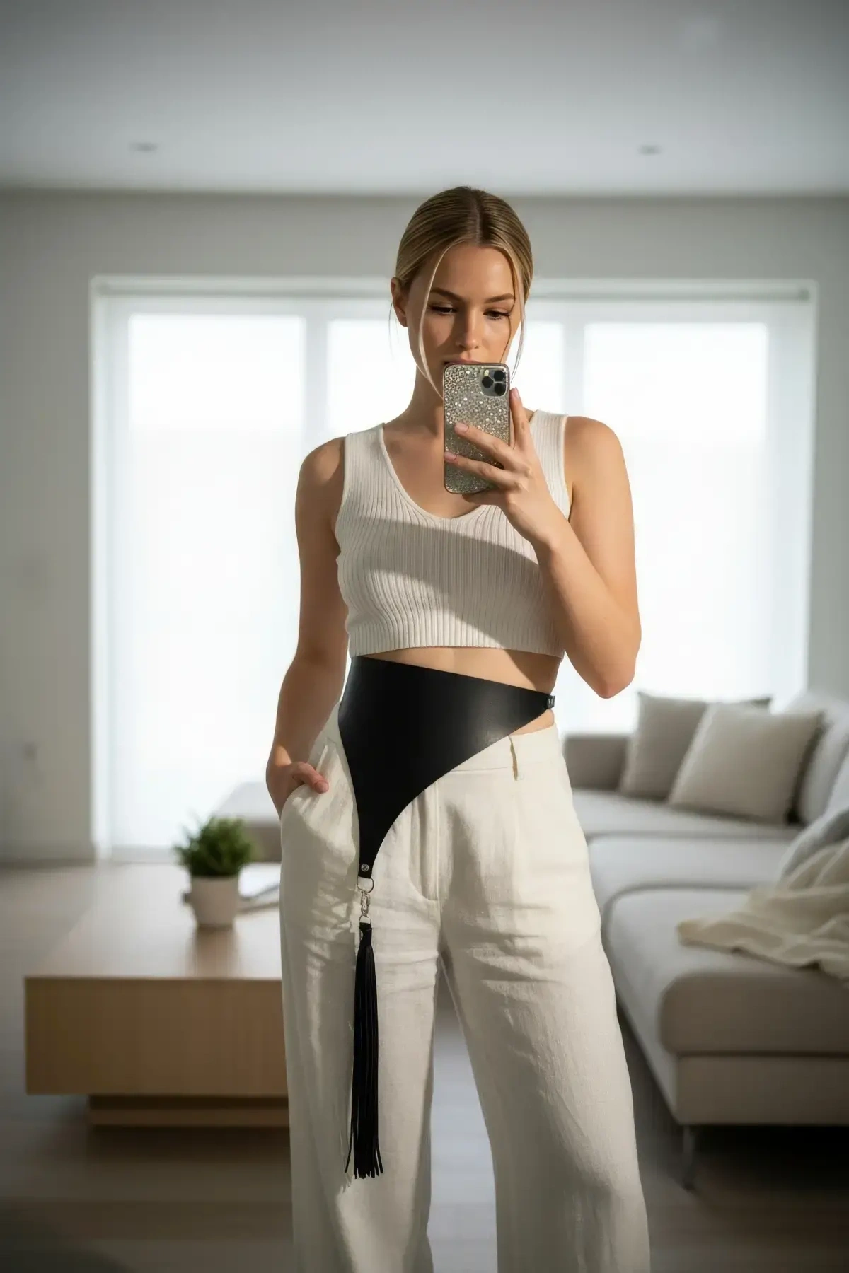 Siyah Kadın Kemer Geniş Asimetrik Kesimli Püskül Detaylı - Brf1198