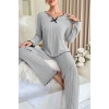 Kadın Gri Çizgili Uzun Kollu Fiyonk Detaylı Pijama Takımı Rahat Mevsimlik