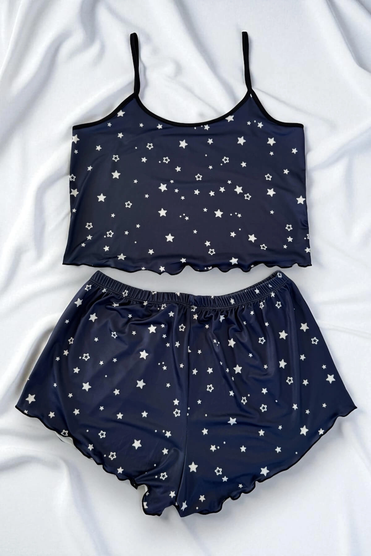 Yıldız Desenli Lacivert Askılı Şortlu Gecelik