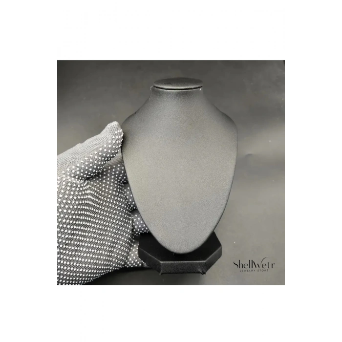 Siyah vitrin boyun takı sergileme mankeni, şık ve kullanışlı ürün düzenleyici