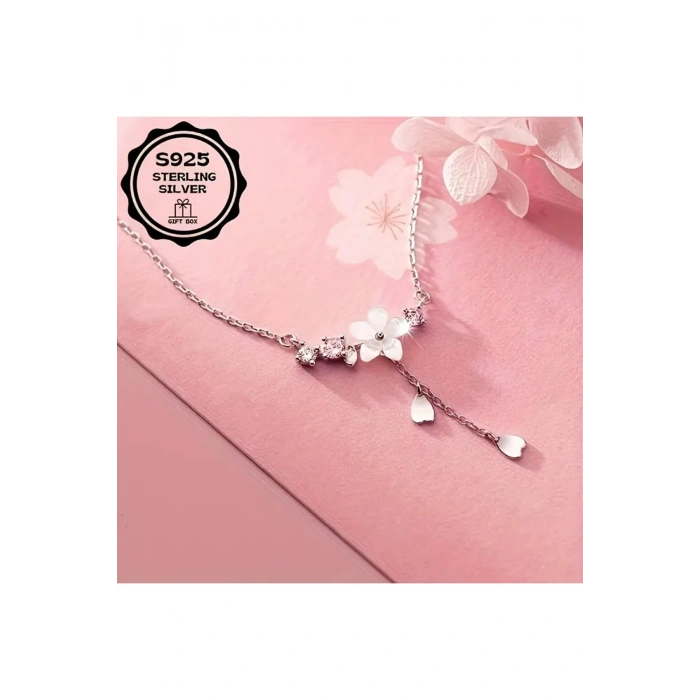 Kadın Kolye Rosie Kadın Kolye 925 Ayar Gümüş Çiçekli Parlak Şık Hediyelik