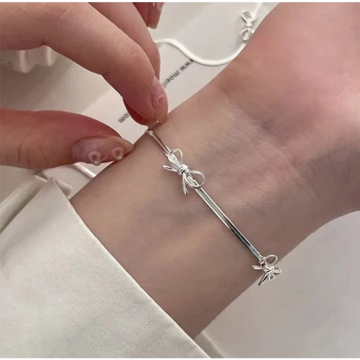 Kadın Bileklik Princess Kadın Bileklik 925 Ayar Gümüş Kaplama Fiyonklu Şık