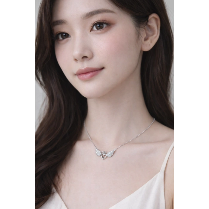 Kadın Kolye Santa Kadın Kolye 925 Ayar Gümüş Tektaş Kalp Melek Kanadı Şık