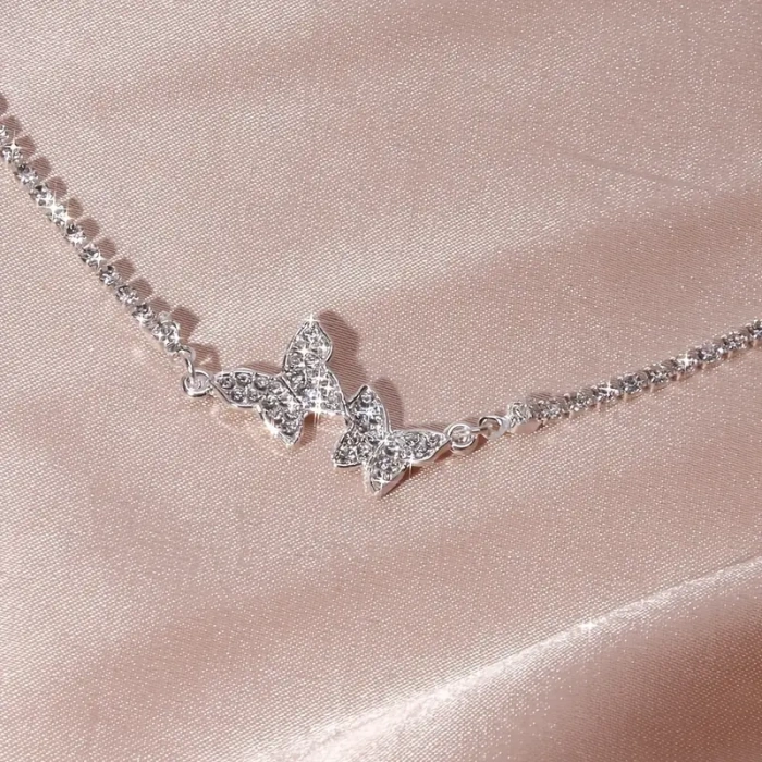 Kadın Kolye Lalin Kadın Kolye Gümüş Kaplama Su Yolu Kelebek Detaylı Parlak Şık Kolye