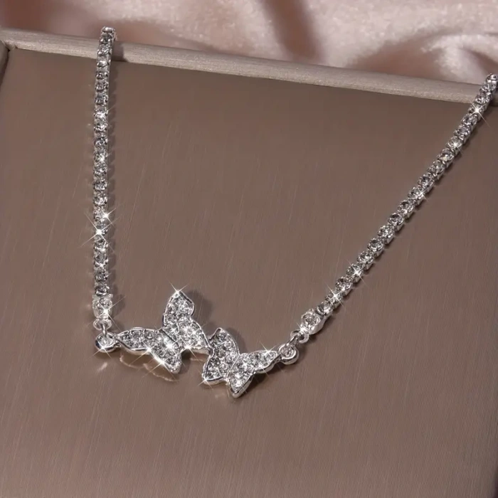 Kadın Kolye Lalin Kadın Kolye Gümüş Kaplama Su Yolu Kelebek Detaylı Parlak Şık Kolye