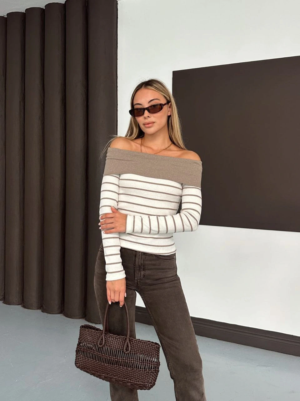 Çizgili madonna yaka kaşkorse bluz bej a844 - L