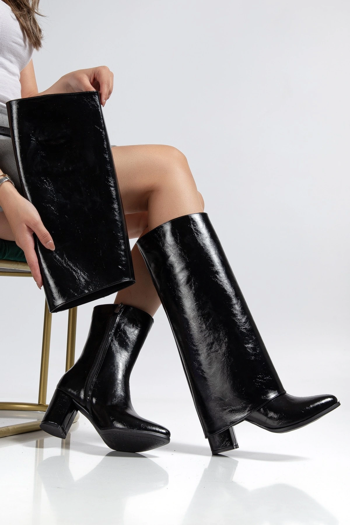 Wila Siyah Parlak Topuklu Tak Çıkar Çizme - 41