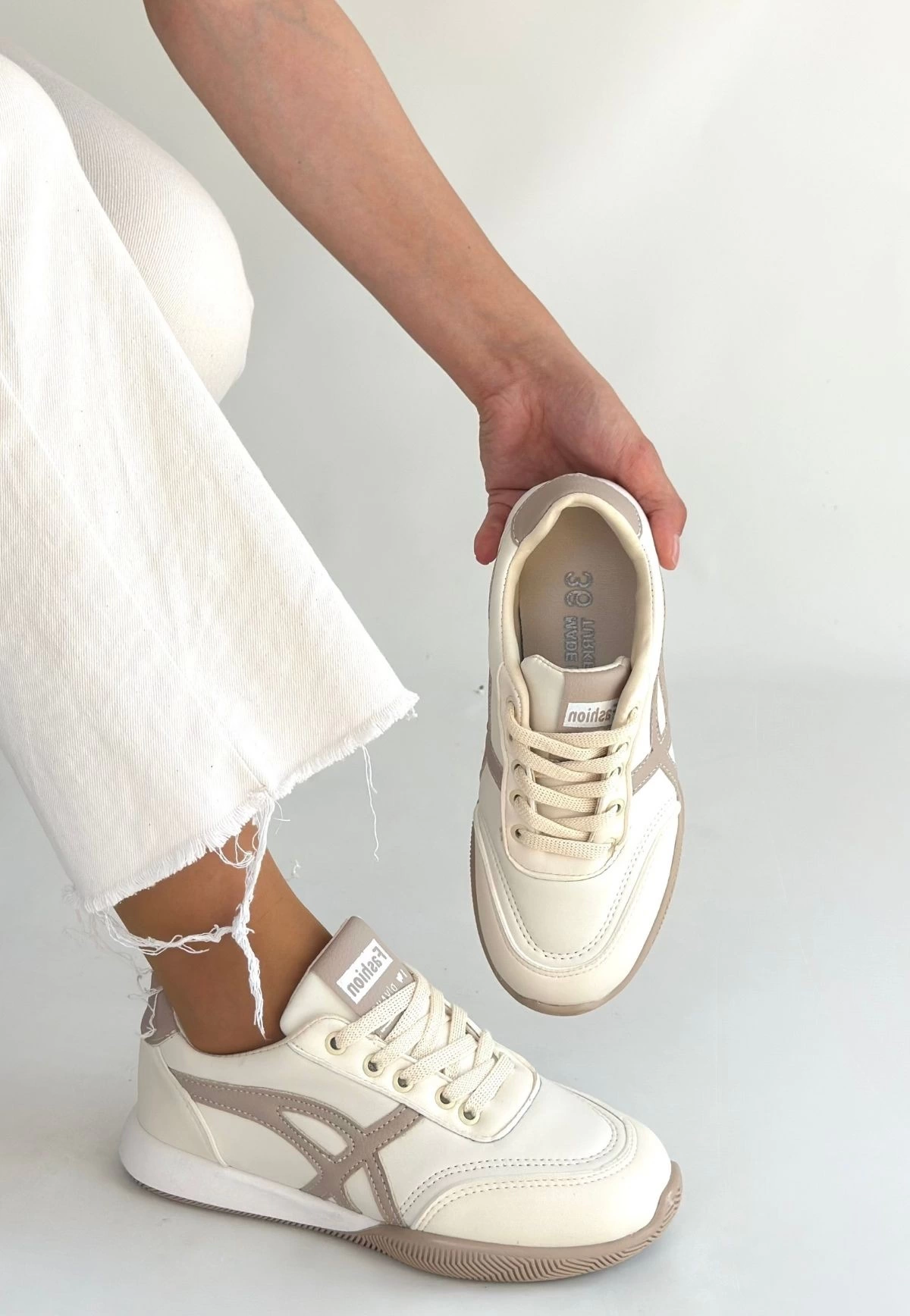 Zlay Bej Cilt Vizon Detaylı Bağcıklı Spor Ayakkabı - 2