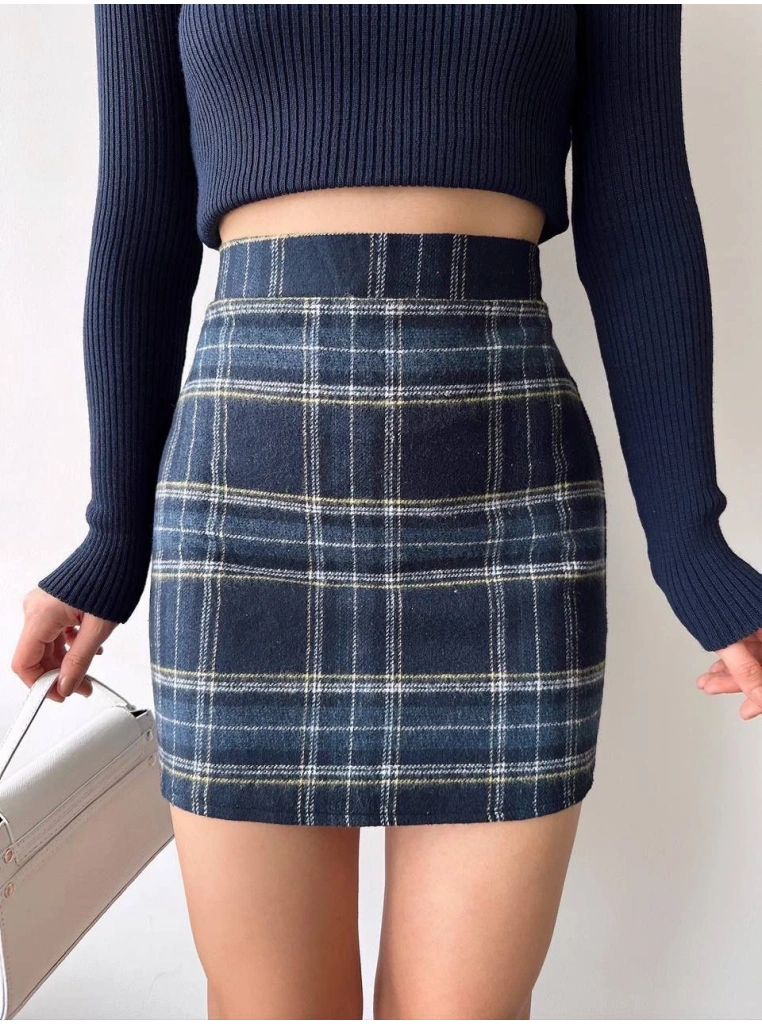 Ekoseli kaşe etek lacivert hf