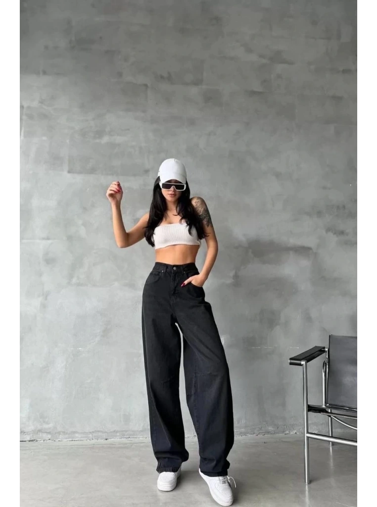 Arkadan tokalı jeans pantolon Siyah