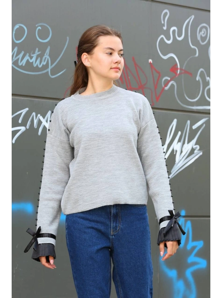 Boncuklu bile detaylı kazak gri