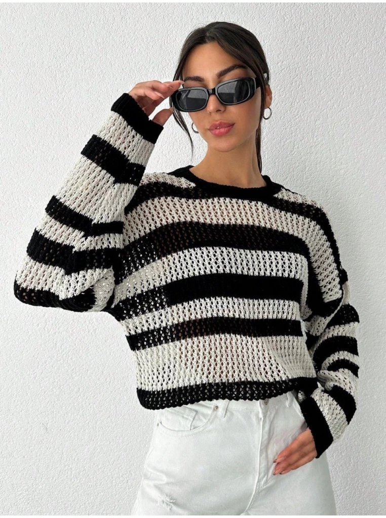 Çizgili bisiklet yaka triko kazak beyazsiyah