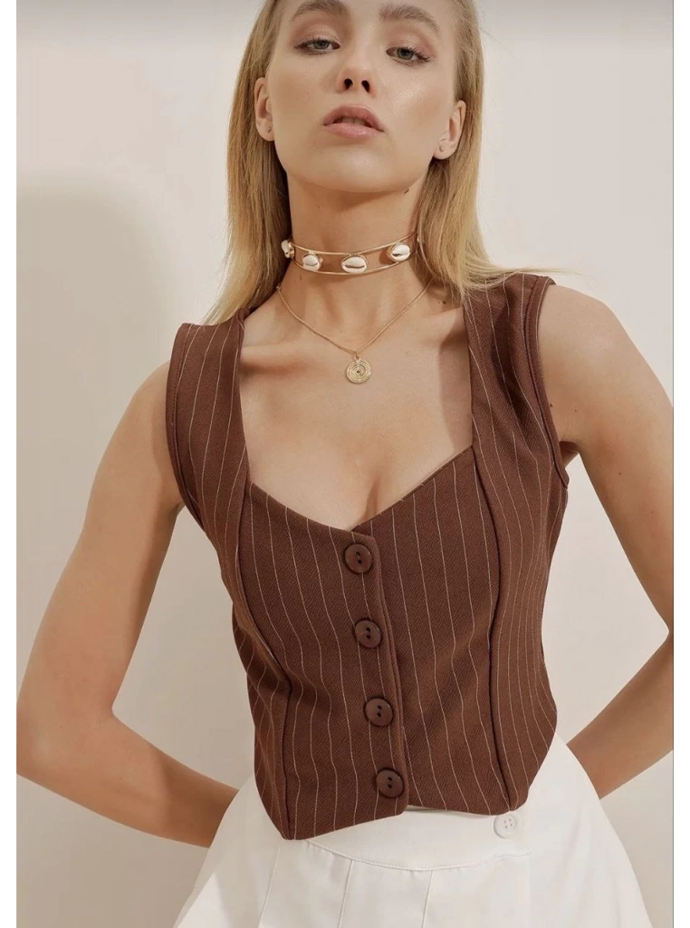 Çizgili krep düğmeli yelek kahve s3395