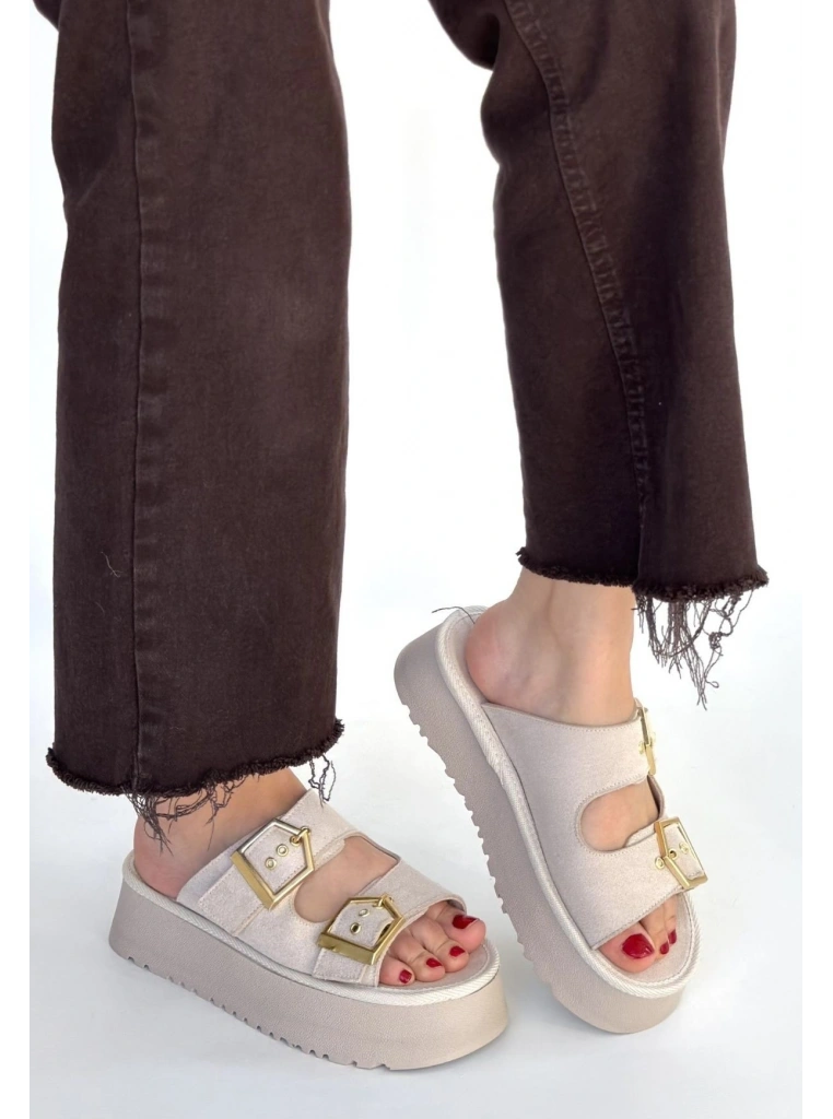 Coer Bej Süet Çift Tokalı Terlik