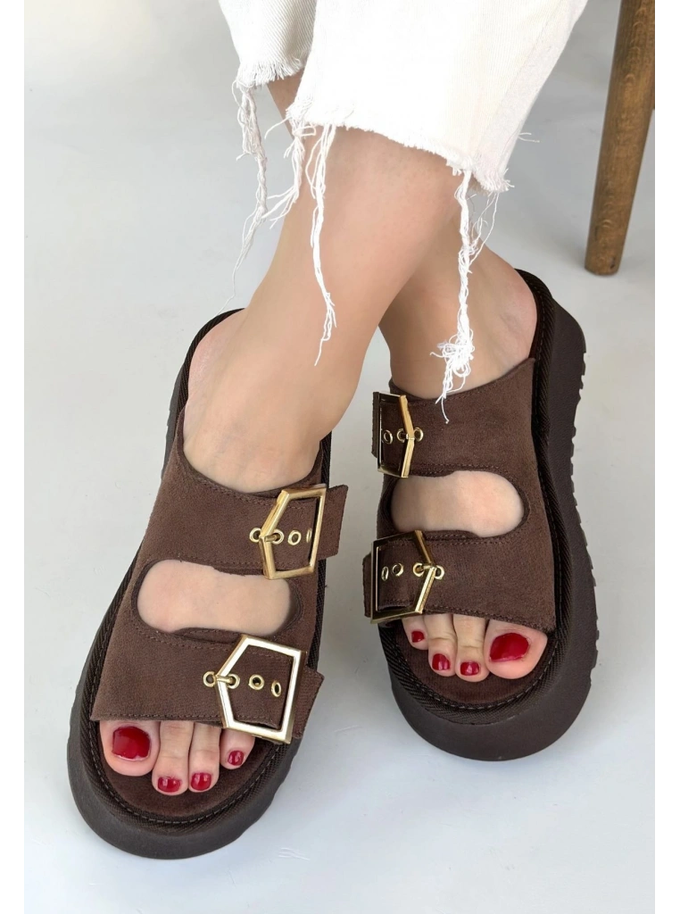 Coer Kahverengi Süet Çift Tokalı Terlik