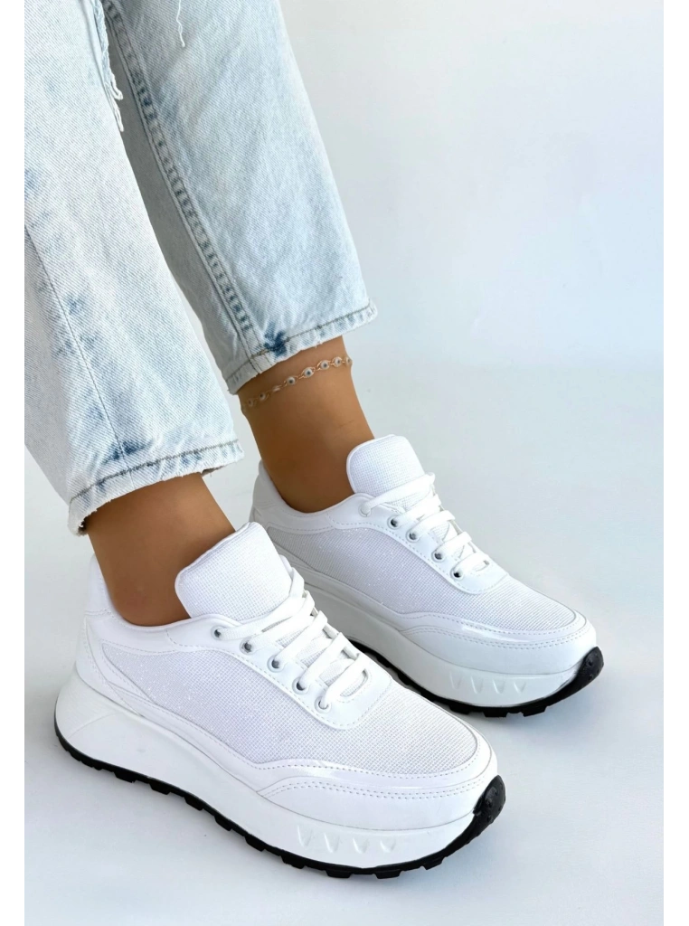 Edva Beyaz Cilt Bağcıklı Spor Ayakkabı