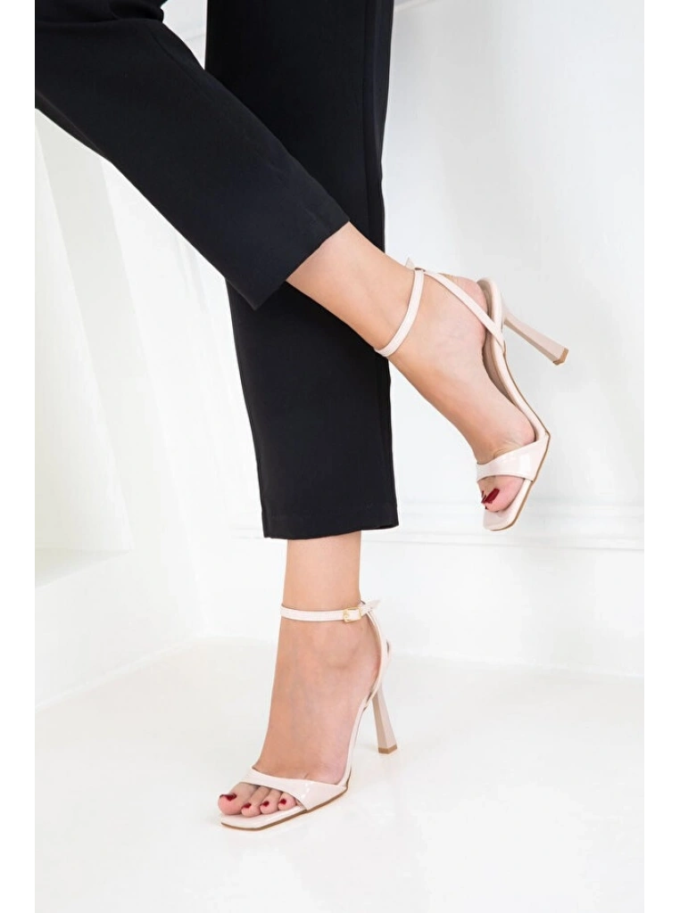 Jowin Bej Rugan Topuklu Bilekten Kemerli Ayakkabı