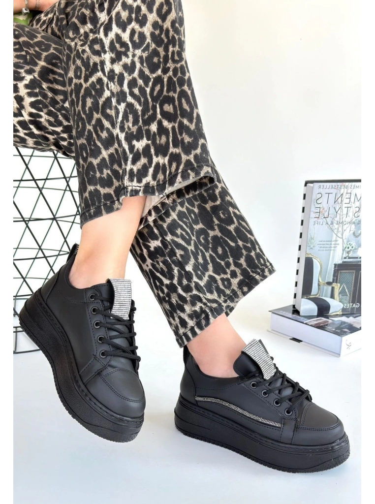 Leope Siyah Cilt Bağcıklı Spor Ayakkabı