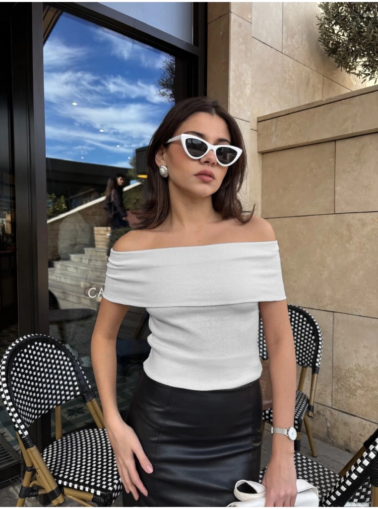 Madonna yaka sıfır kol bluz Gri