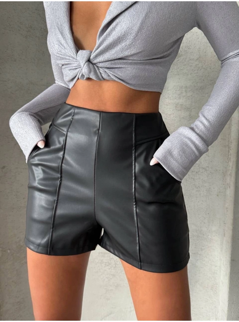 Parçalı cepli deri şort siyah w26312